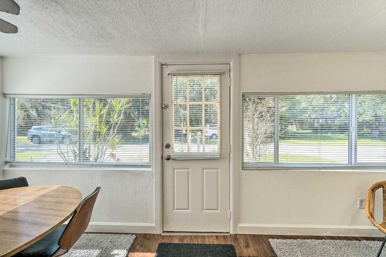 Tropical Port Charlotte Cottage - Walk To Bay! Exterior photo